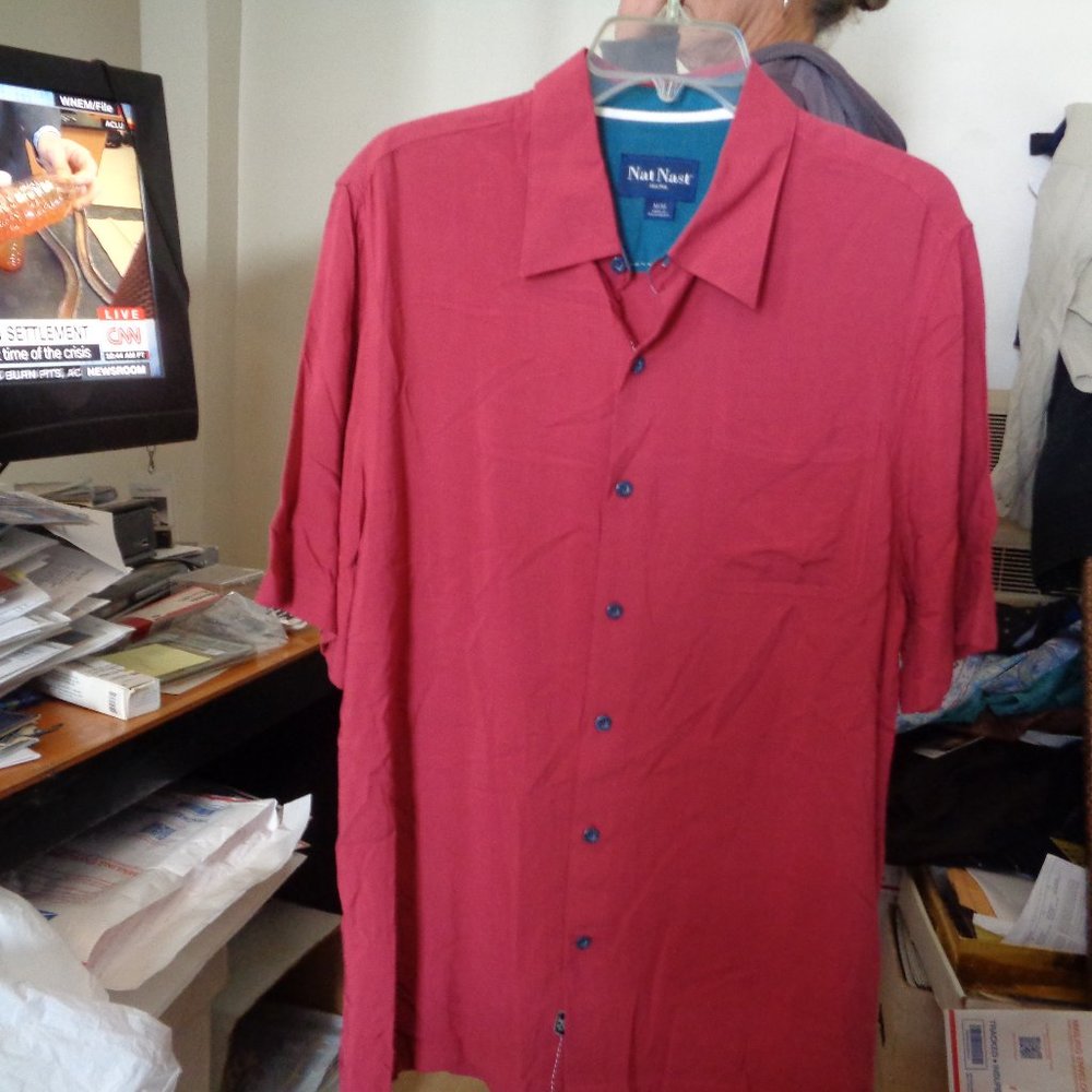 New! NAT NAST Burgundy Short Sleeve Button Front Rayon Medium